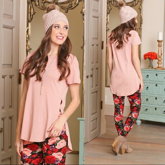 Infinity Raine Tops - sᴀʟᴇ! Blush Tunic with Side Slit